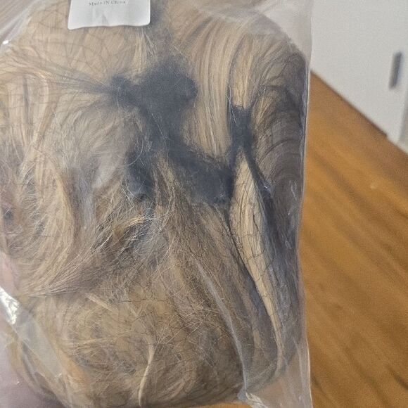 Wig 24" Ombre Blonde - Picture 4 of 6